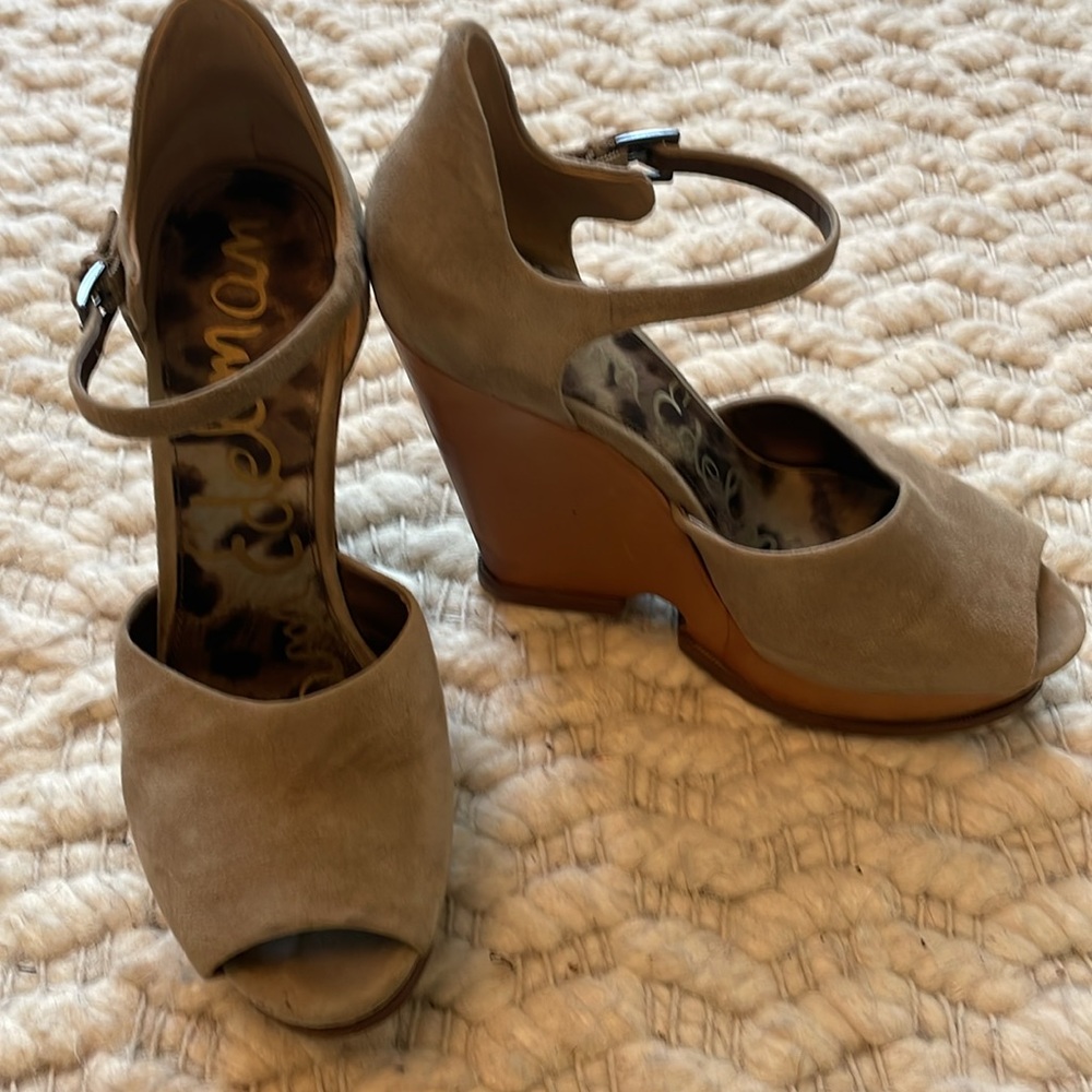 Sam Edelman Javi Suede Heels - Picture 9 of 10